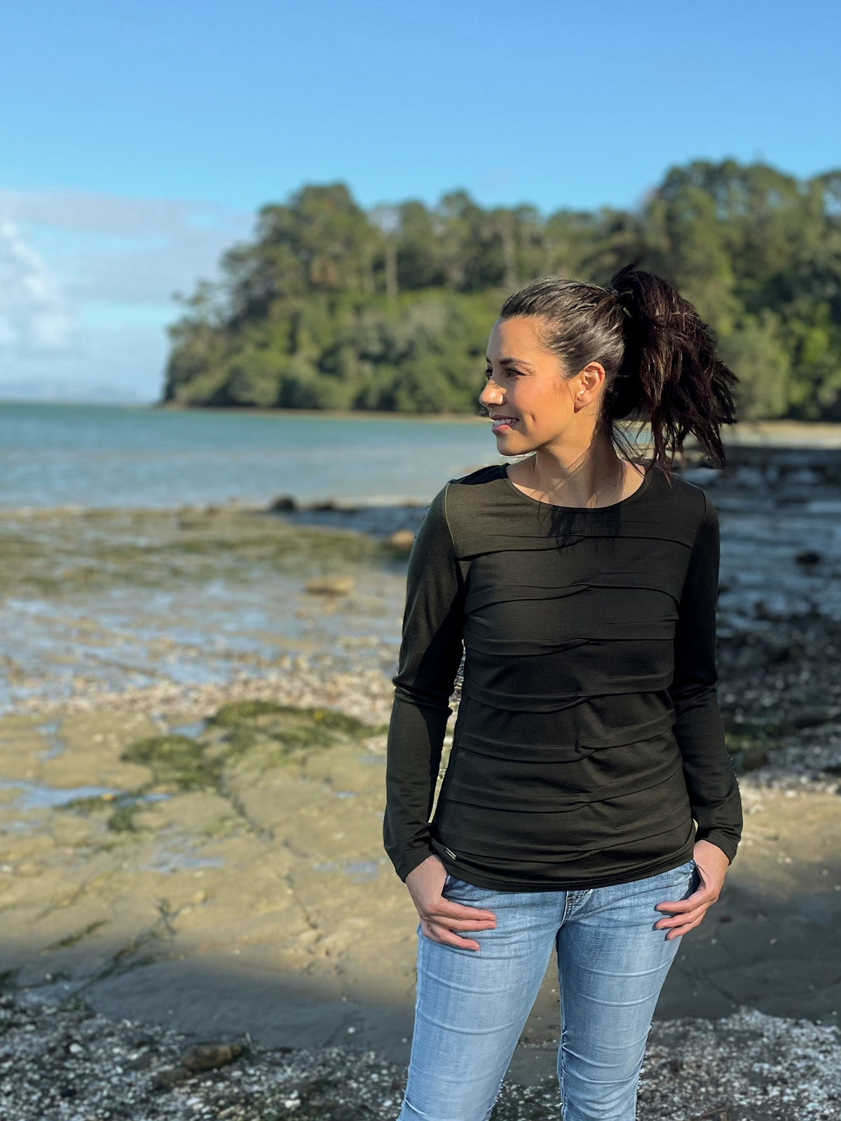 EBAS608 TUCK PLEAT TOP