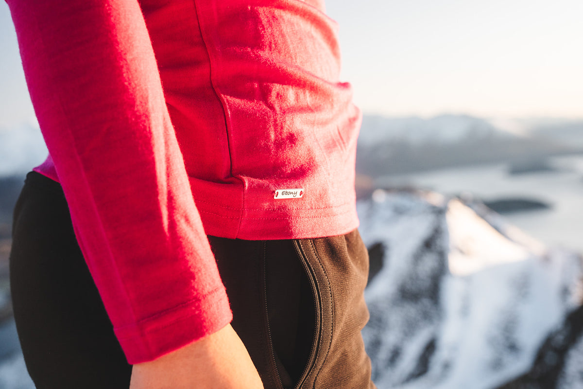 EBAS553.COLOUR.P-Z SELF TRIM ROUND NECK MERINO