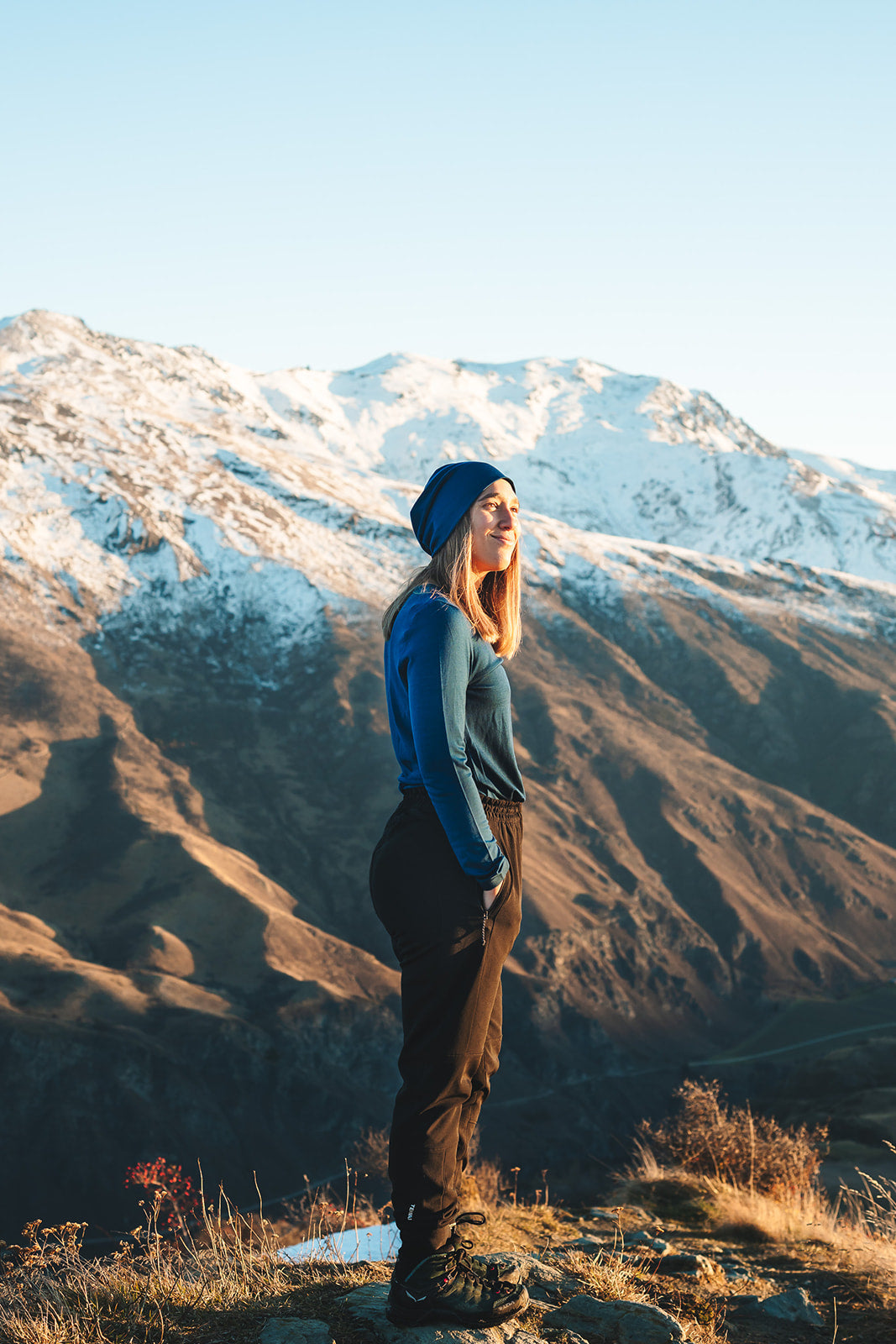 EBAS553.COLOUR.P-Z SELF TRIM ROUND NECK MERINO